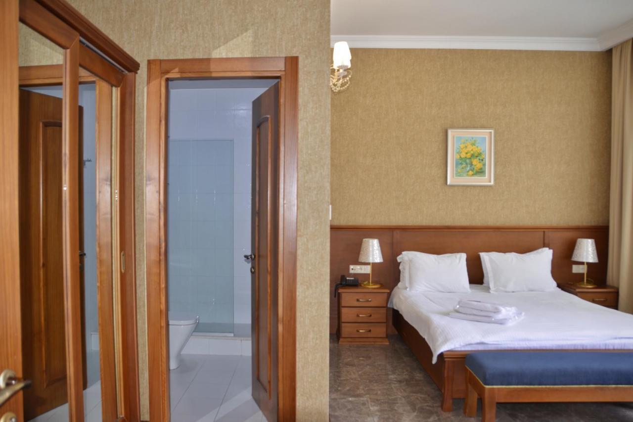 Boutique Hotel O. Galogre Batumi Luaran gambar