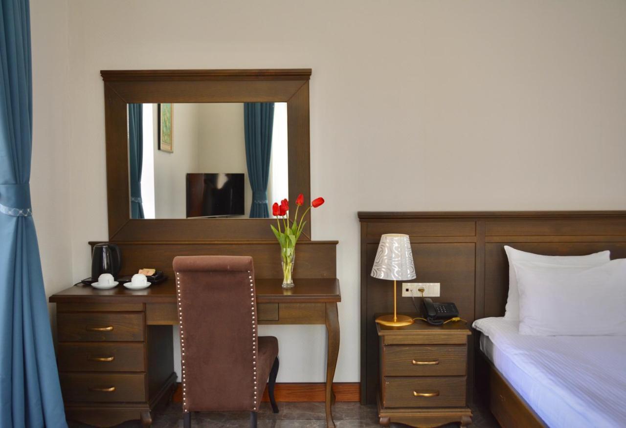 Boutique Hotel O. Galogre Batumi Luaran gambar